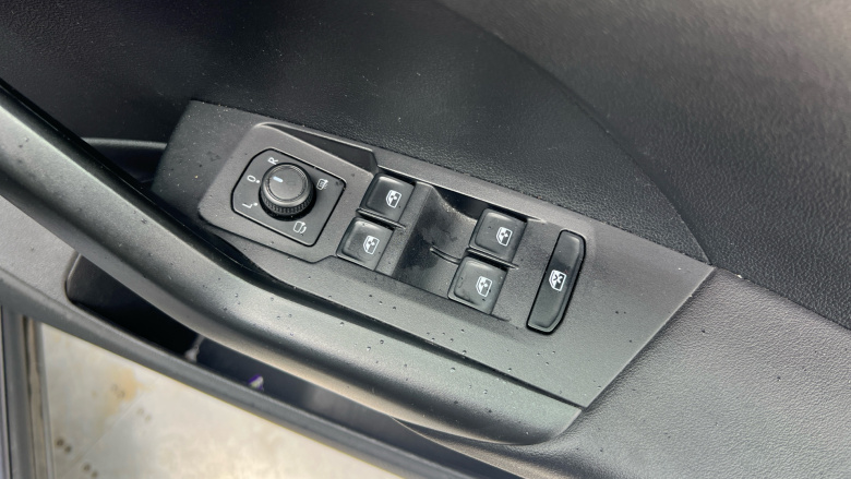 Volkswagen T-Cross 1.0 TSI 110 SE Edition 5dr Petrol Estate